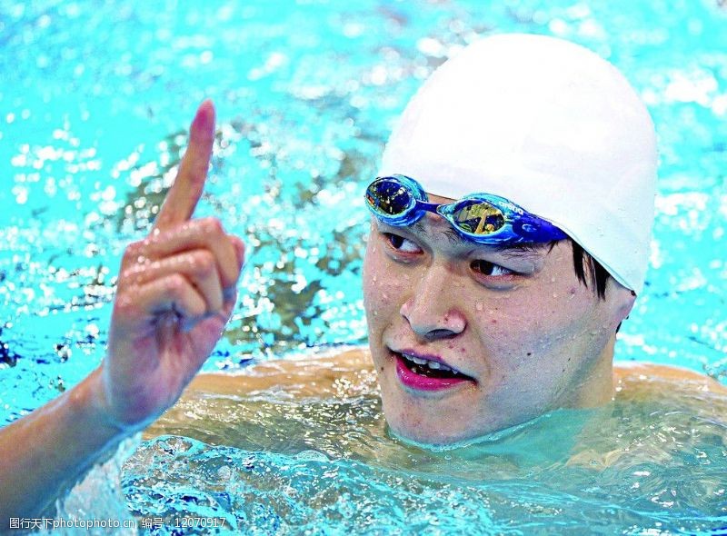 游泳冠军图片素材