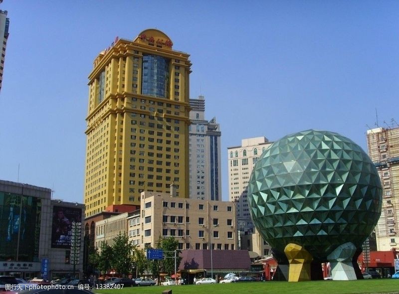 水晶球大连友好广场图片