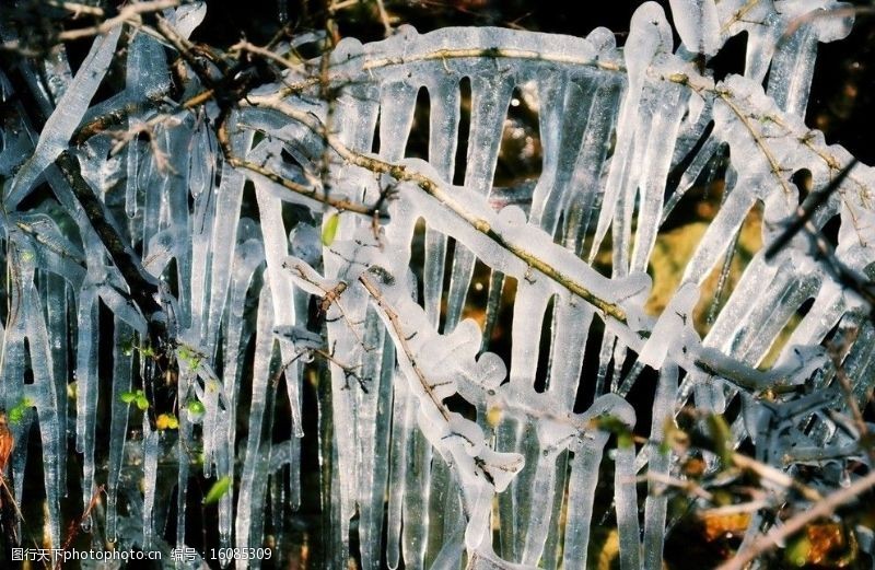 天然水晶冰凌图片