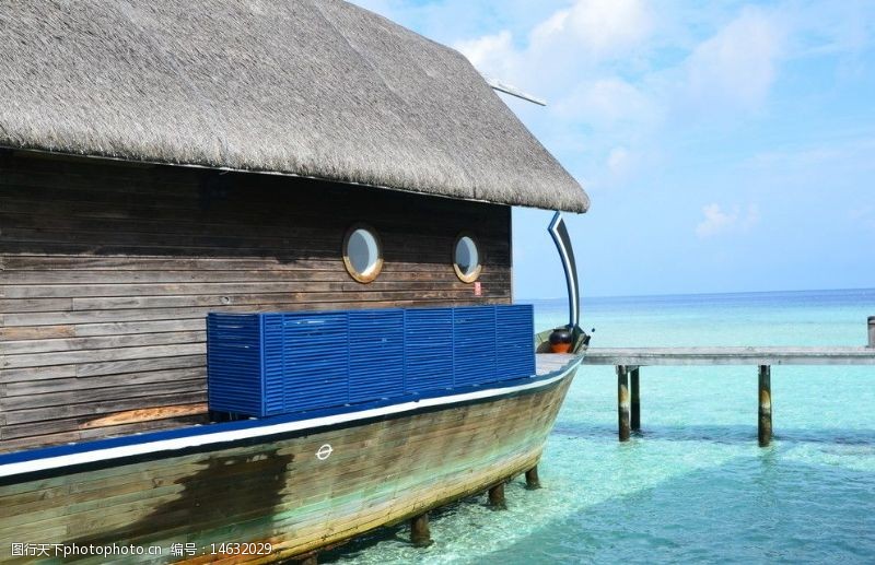 马尔代夫旅游船屋侧面图片