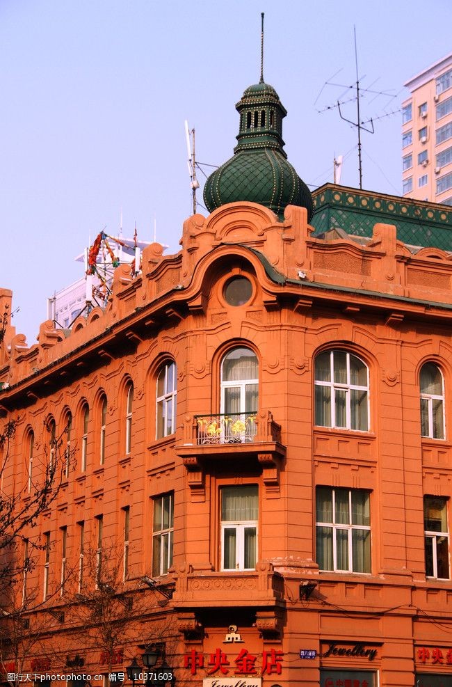 欧式铁窗哈尔滨欧式建筑图片