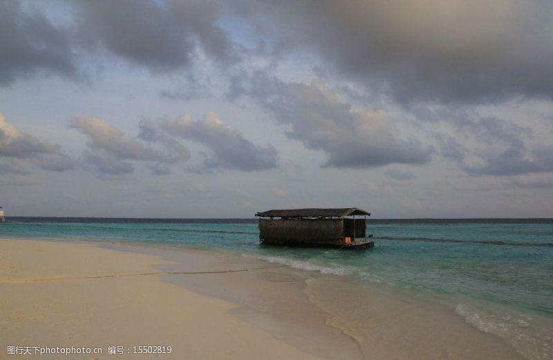 马尔代夫沙滩草船图片