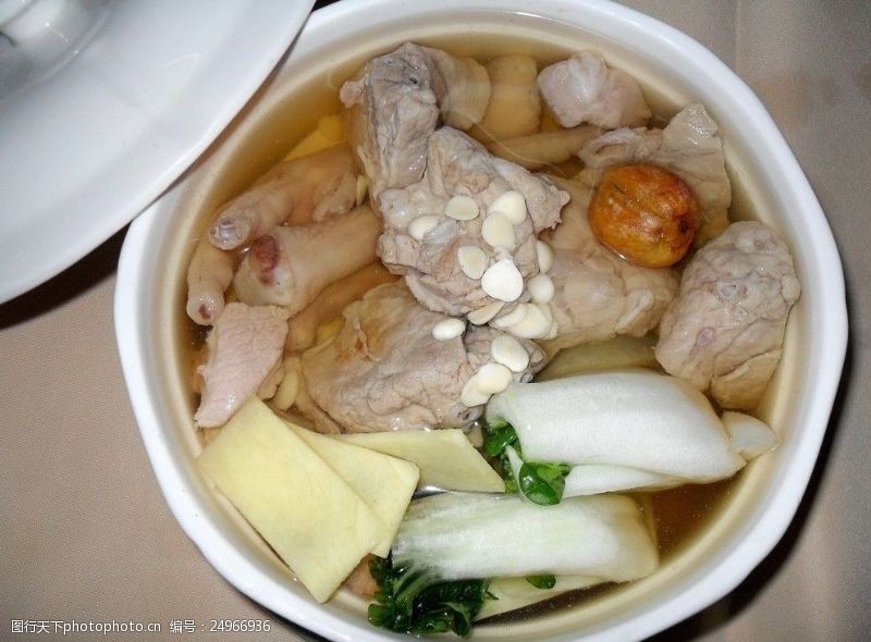 宴会菜金银菜炖猪肺汤