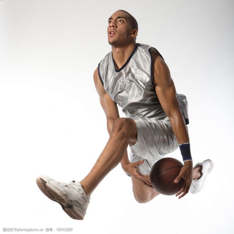 健康休闲运动篮球健壮黑人图片