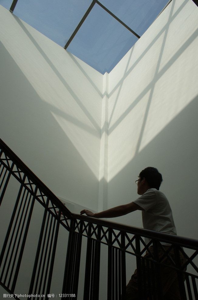 扶梯武汉美术馆中庭图片